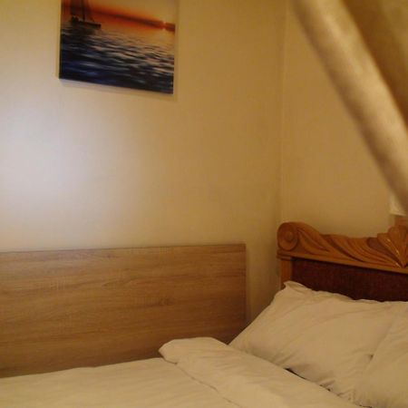 Comfort Hostel Erivan Exterior foto