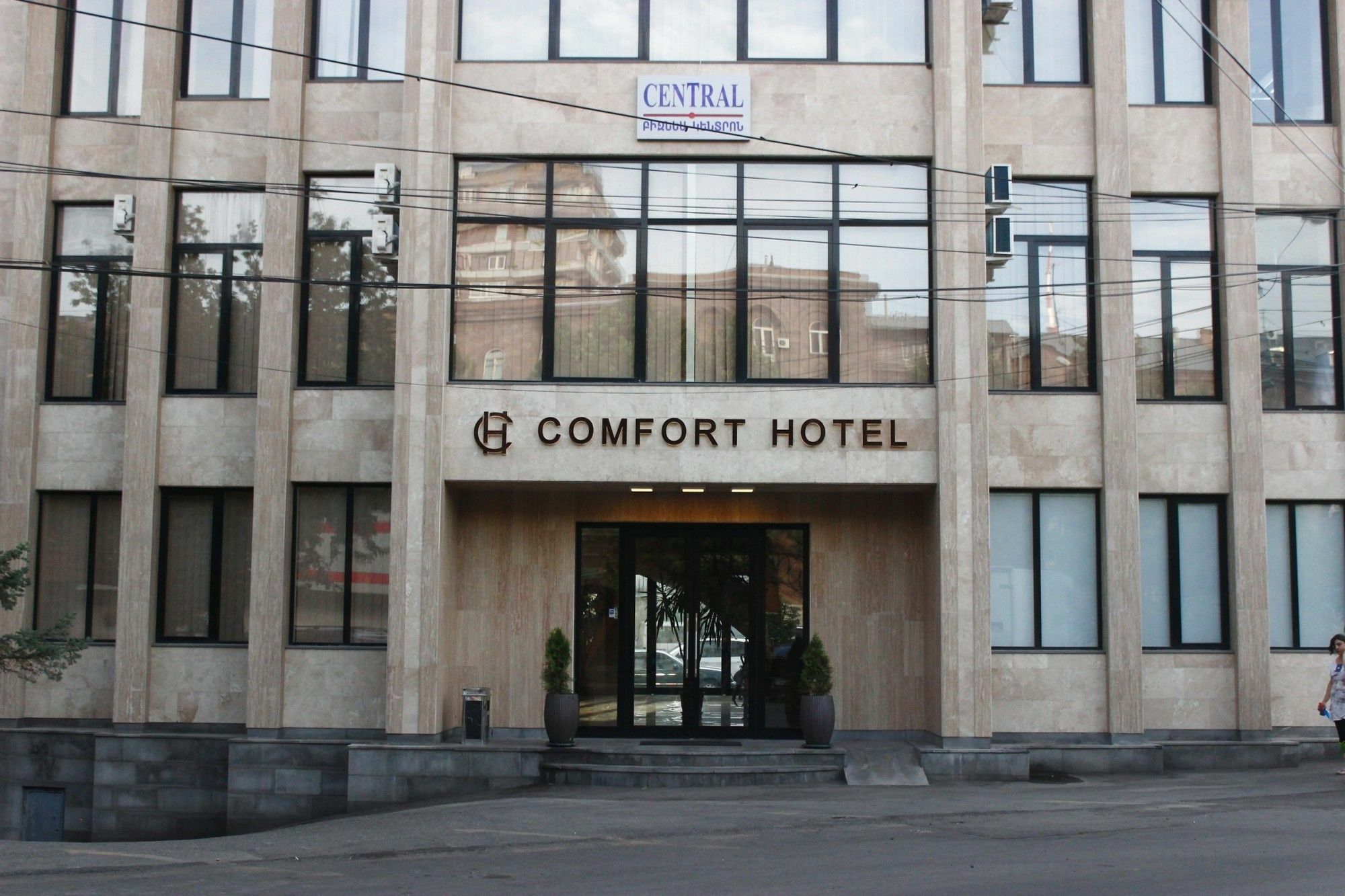 Comfort Hostel Erivan Exterior foto
